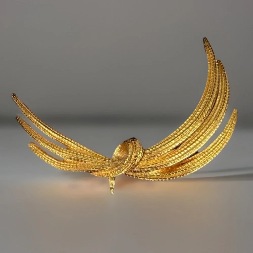 Beautiful, goldtone, vintage Monet, brooch pin